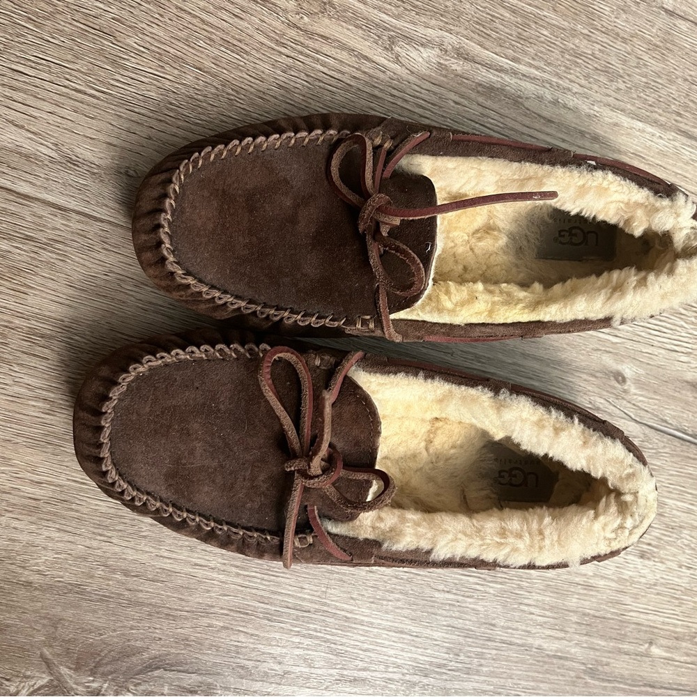 Ugg Slippers - Chocolate Brown